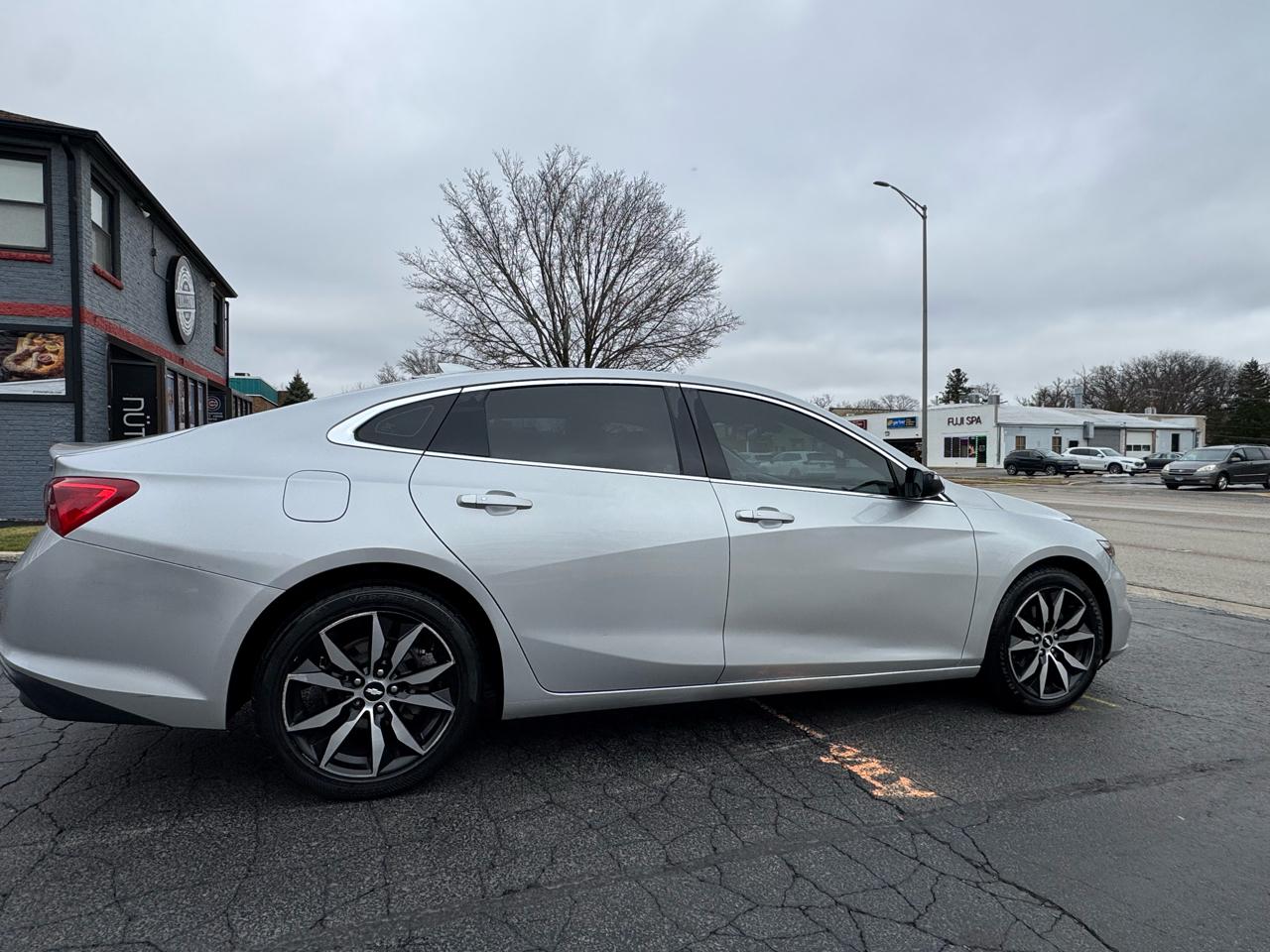 Chevrolet Malibu 4dr Sdn LT w/1LT 2018