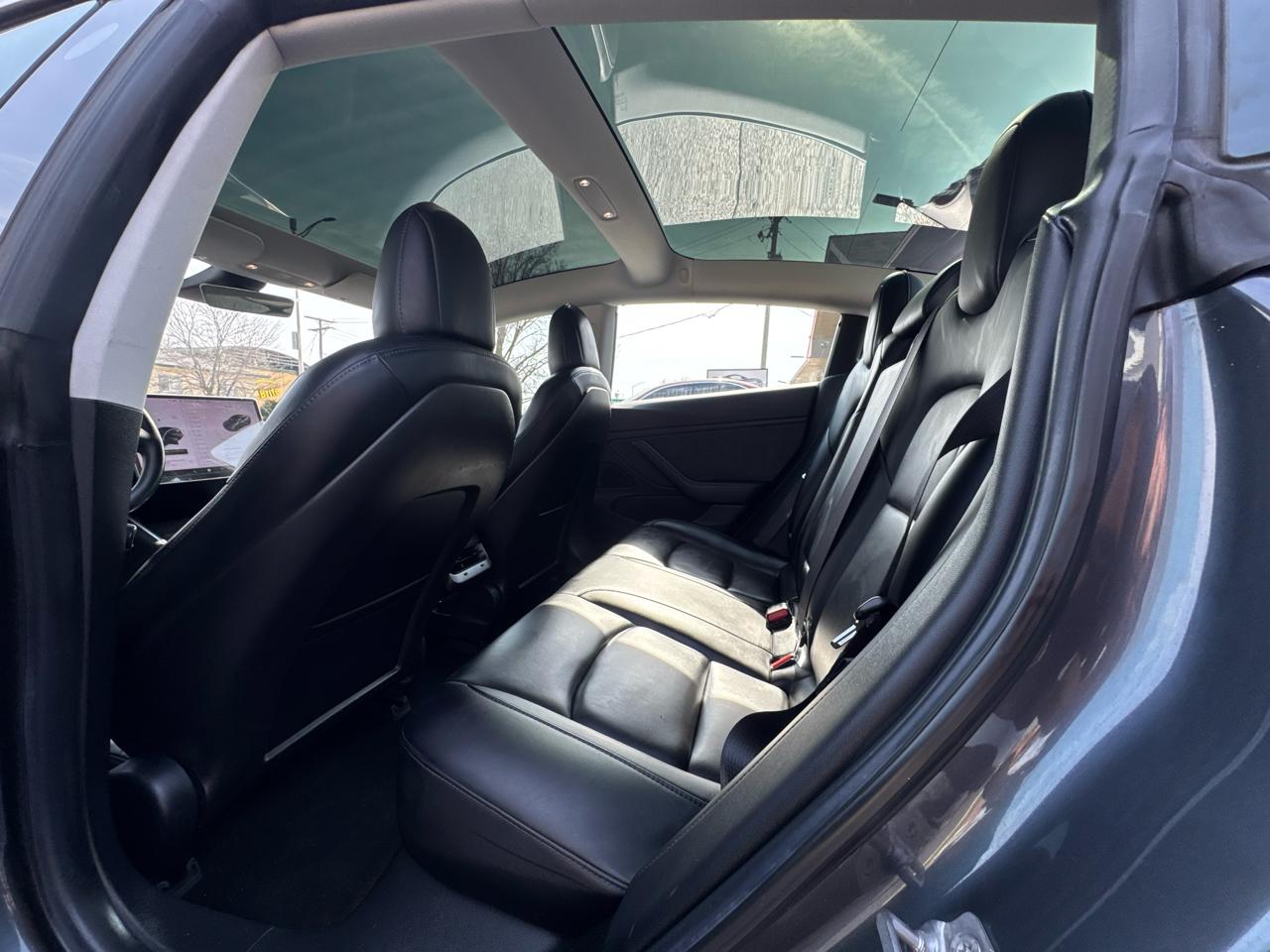 Tesla Model 3 Mid Range Battery RWD 2018