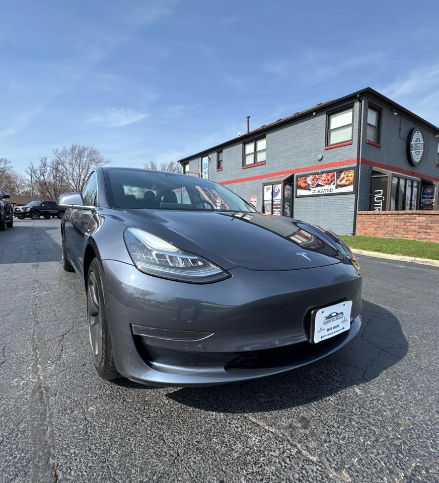 Tesla Model 3 Mid Range Battery RWD 2018