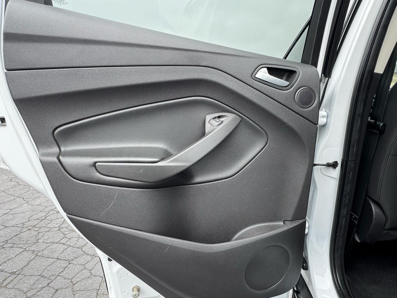 Ford Escape FWD 4dr SE 2016