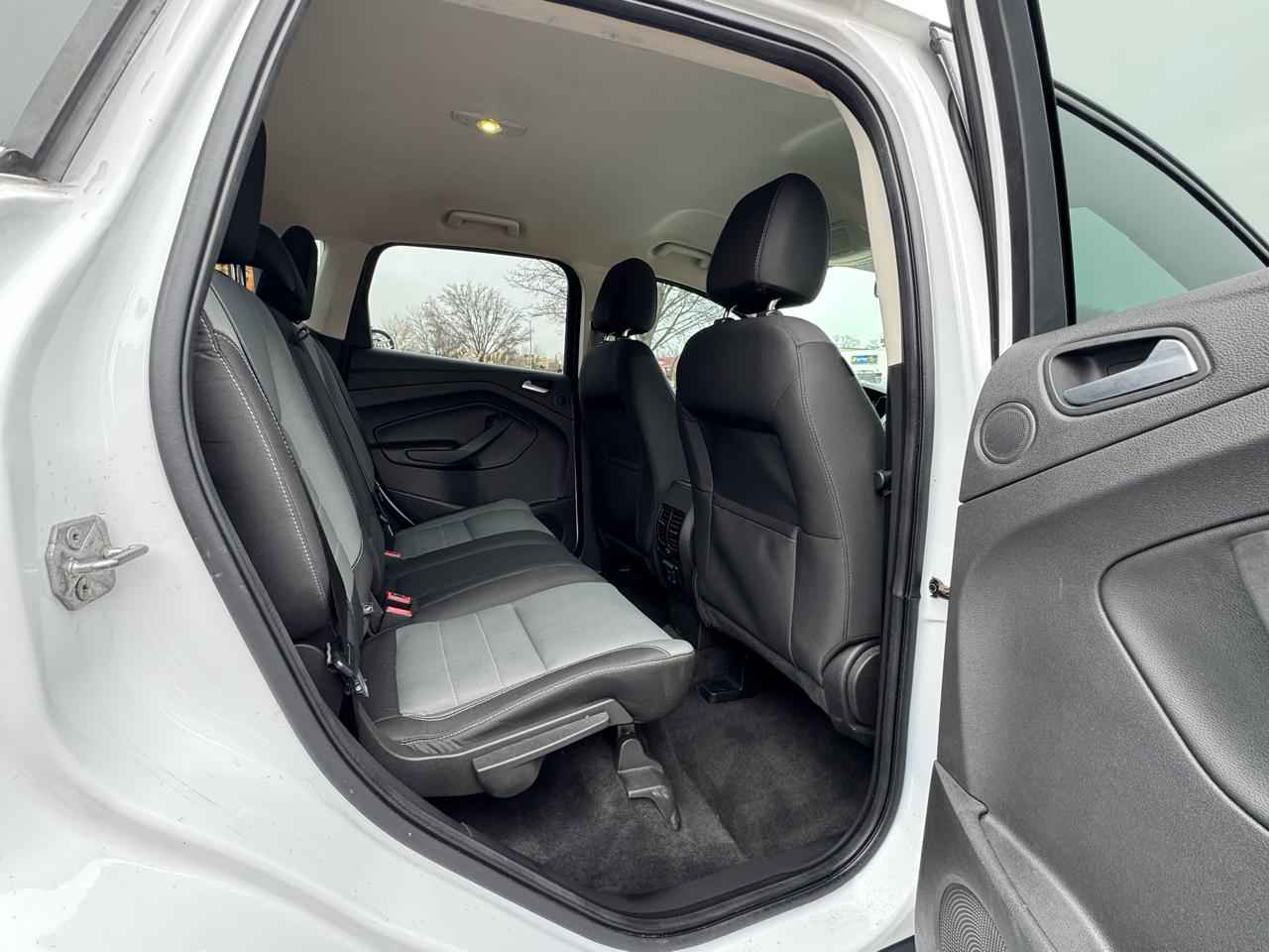 Ford Escape FWD 4dr SE 2016