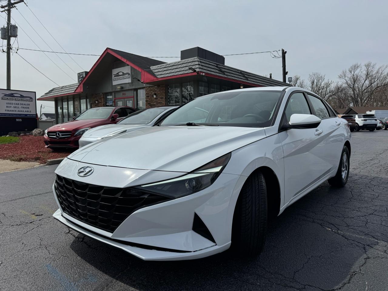 View vehicle photo 3