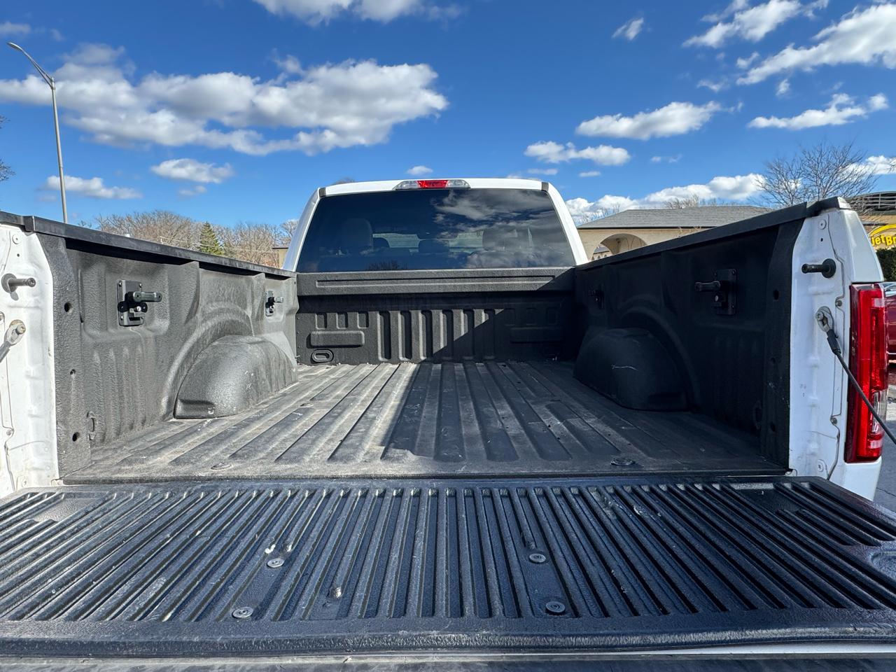 Ford F-150 2WD SuperCab 145" Lariat 2016