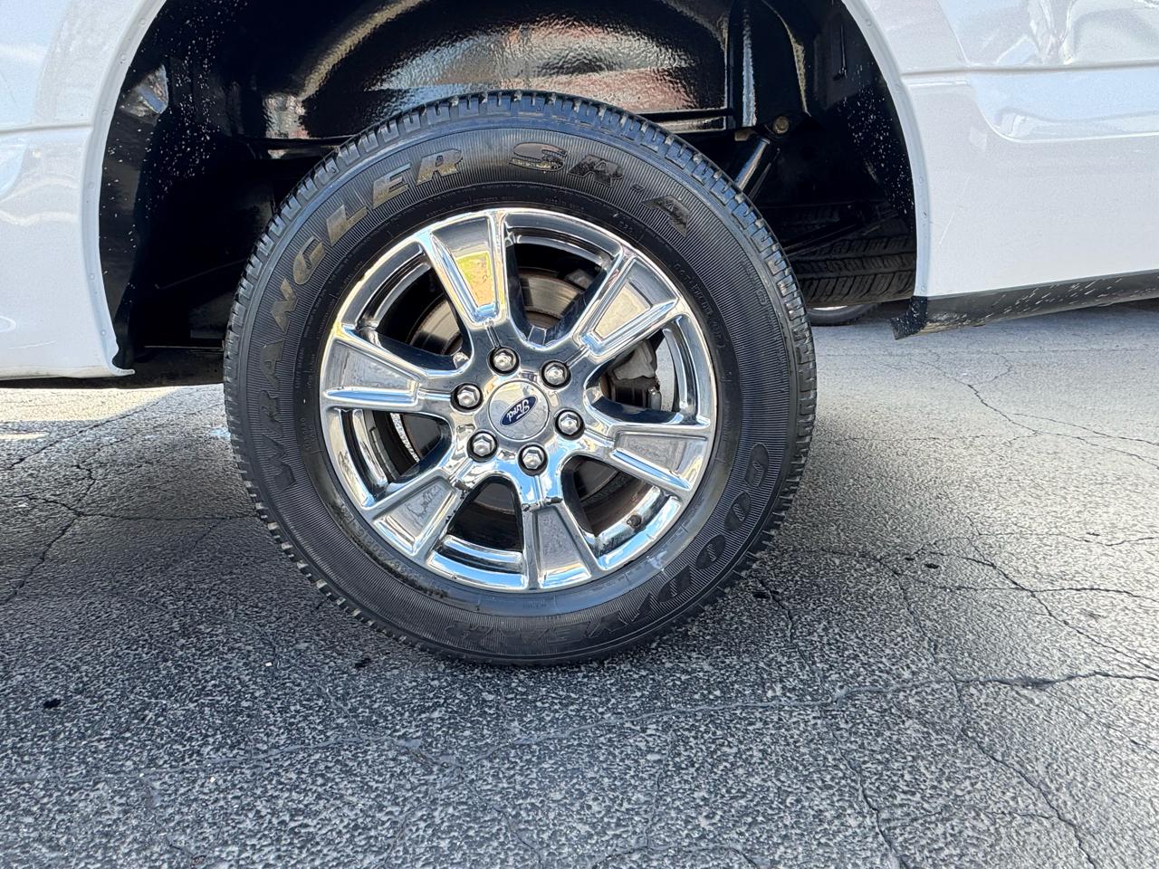 Ford F-150 2WD SuperCab 145" Lariat 2016