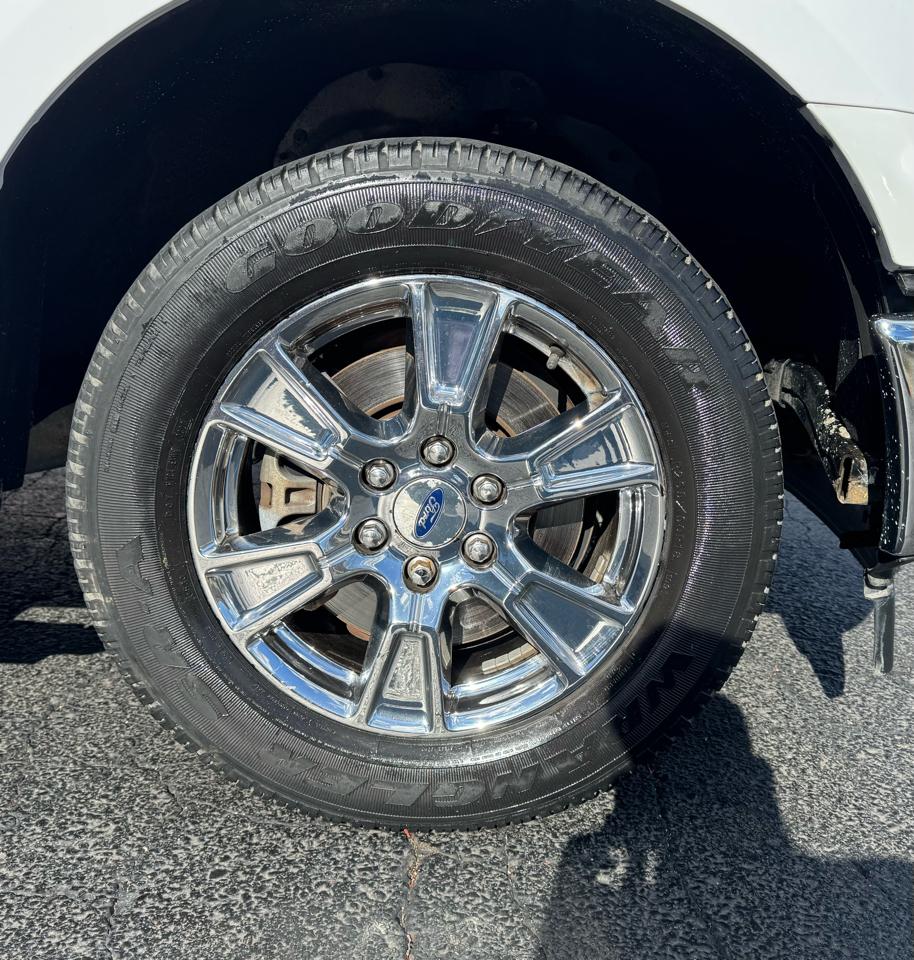 Ford F-150 2WD SuperCab 145" Lariat 2016