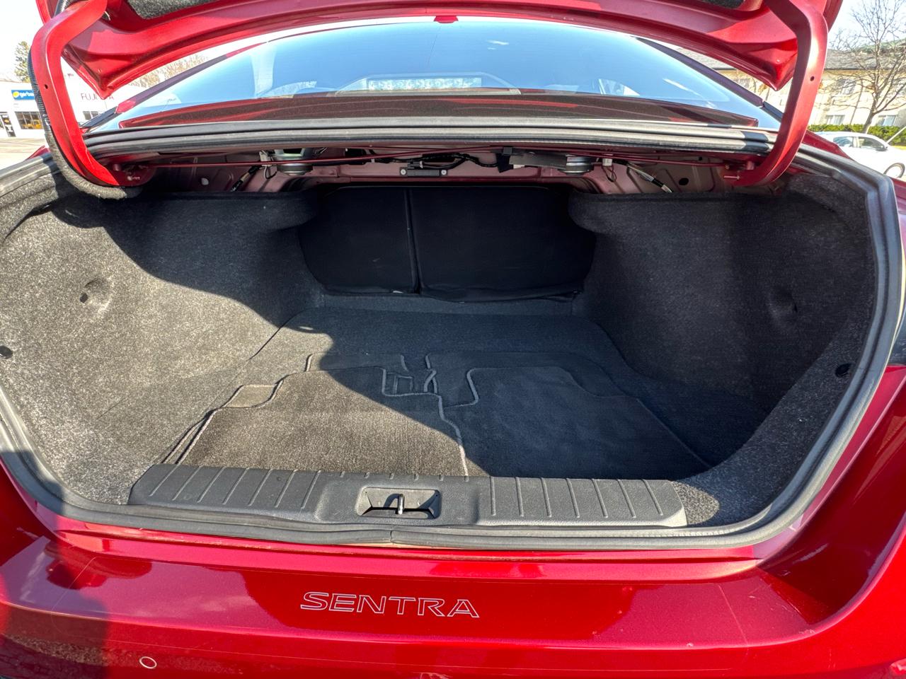 Nissan Sentra SV CVT 2021