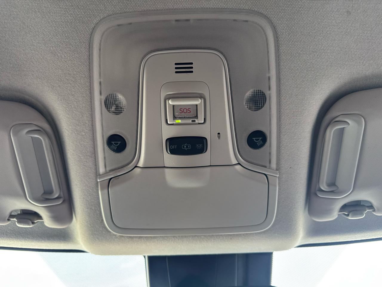 Toyota Prius Limited (Natl) 2019