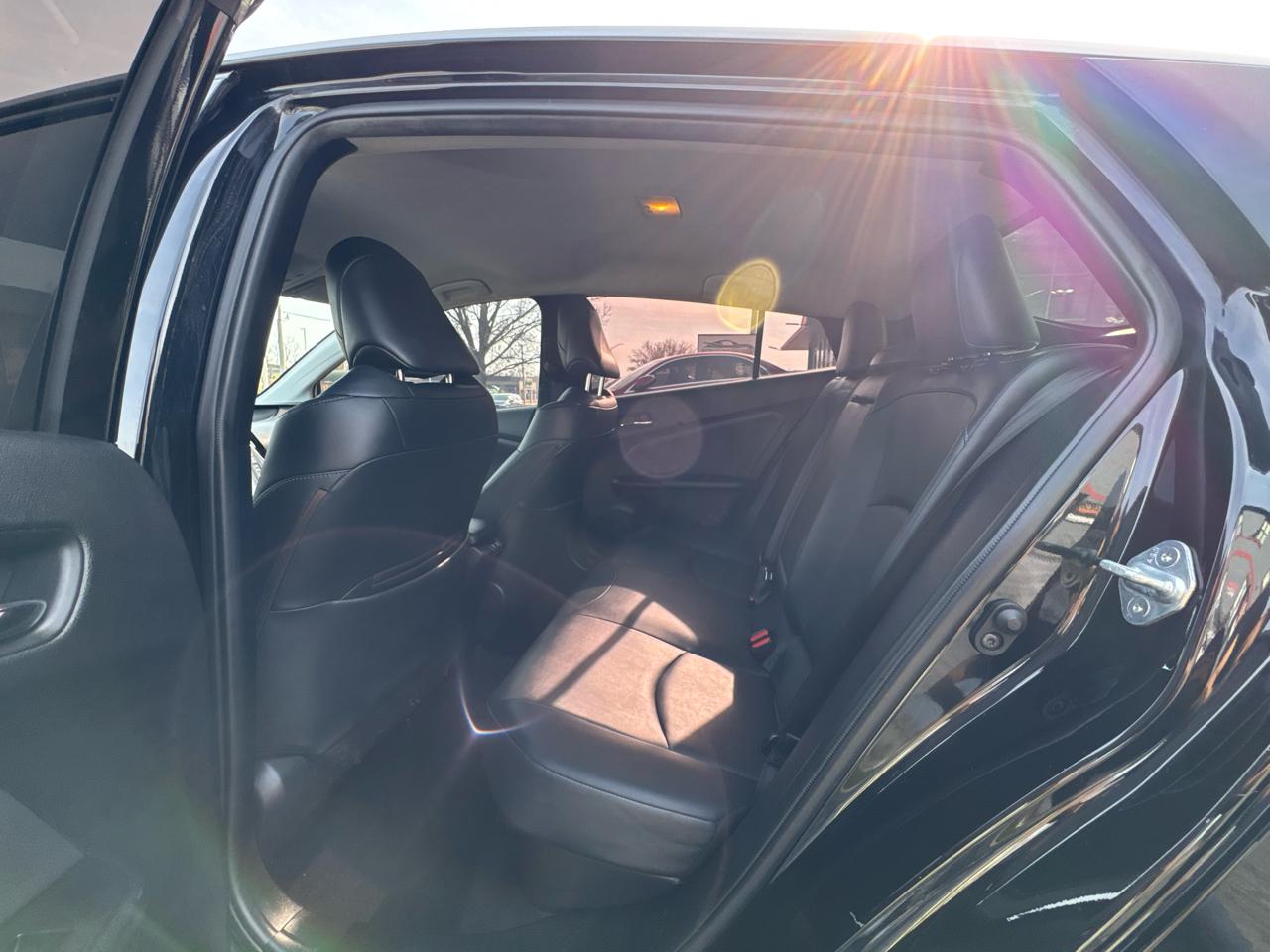 Toyota Prius Limited (Natl) 2019