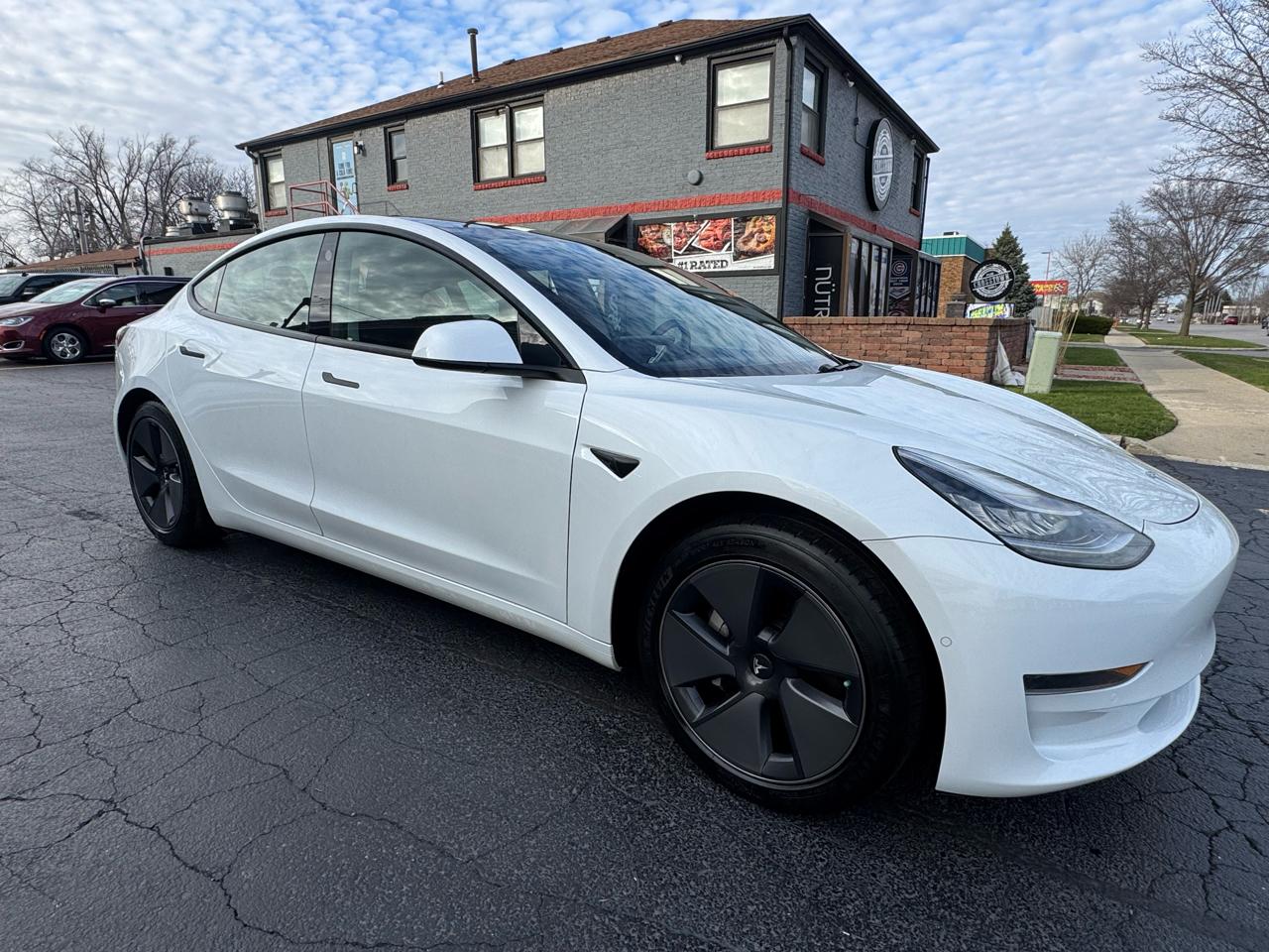 Tesla Model 3 Standard Range Plus RWD 2021