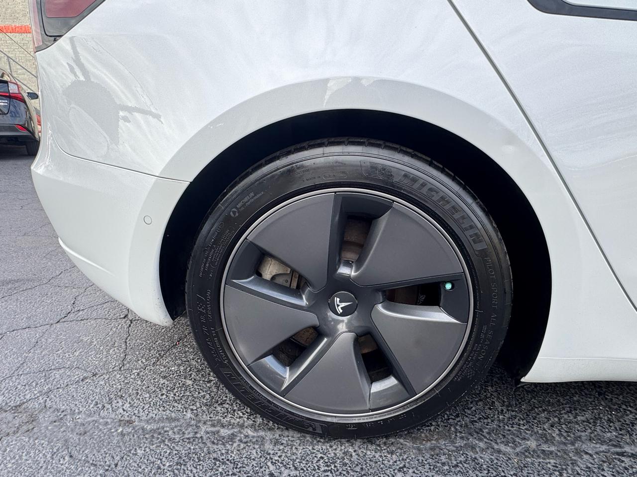 Tesla Model 3 Standard Range Plus RWD 2021