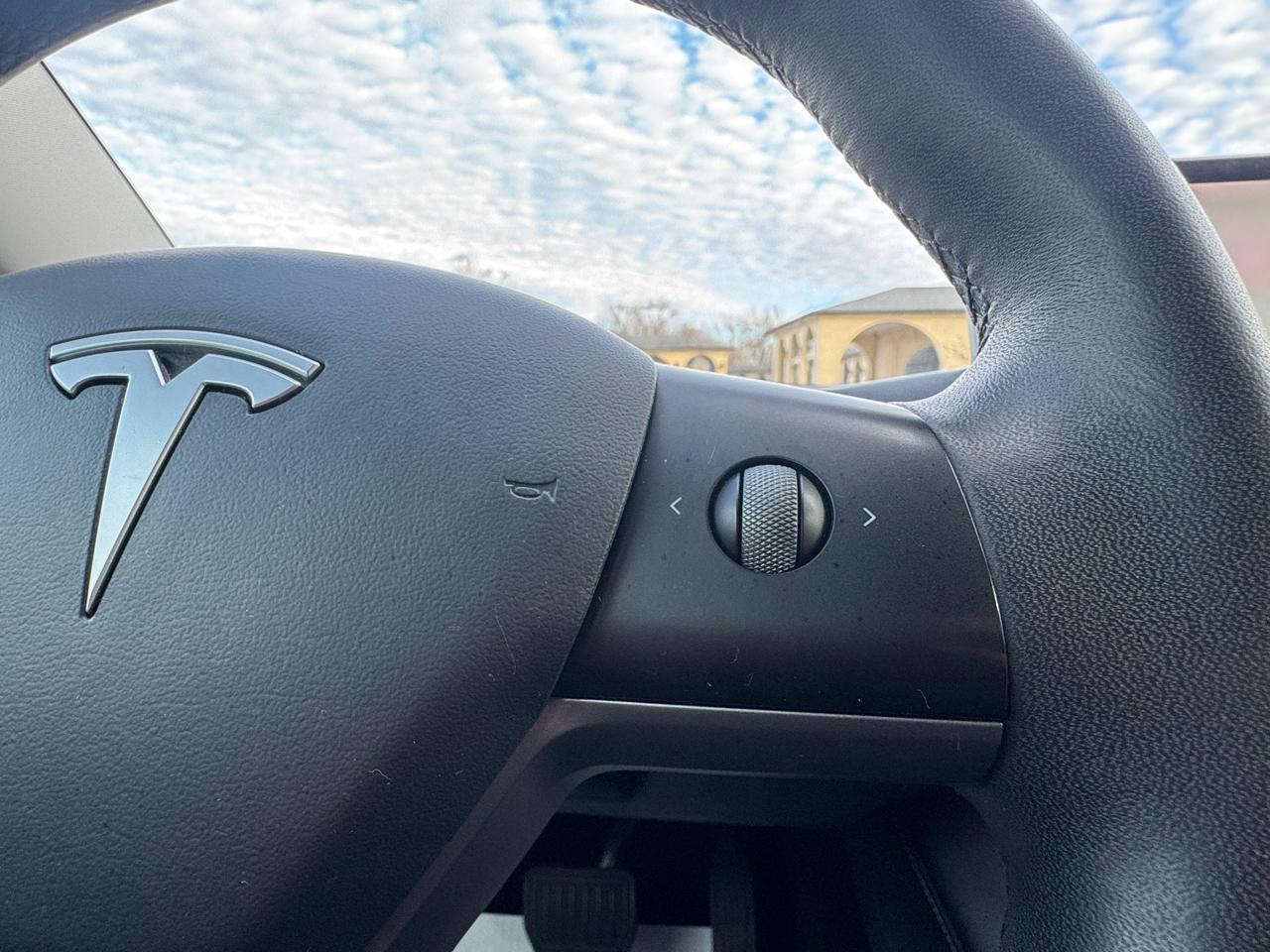 Tesla Model 3 Standard Range Plus RWD 2021