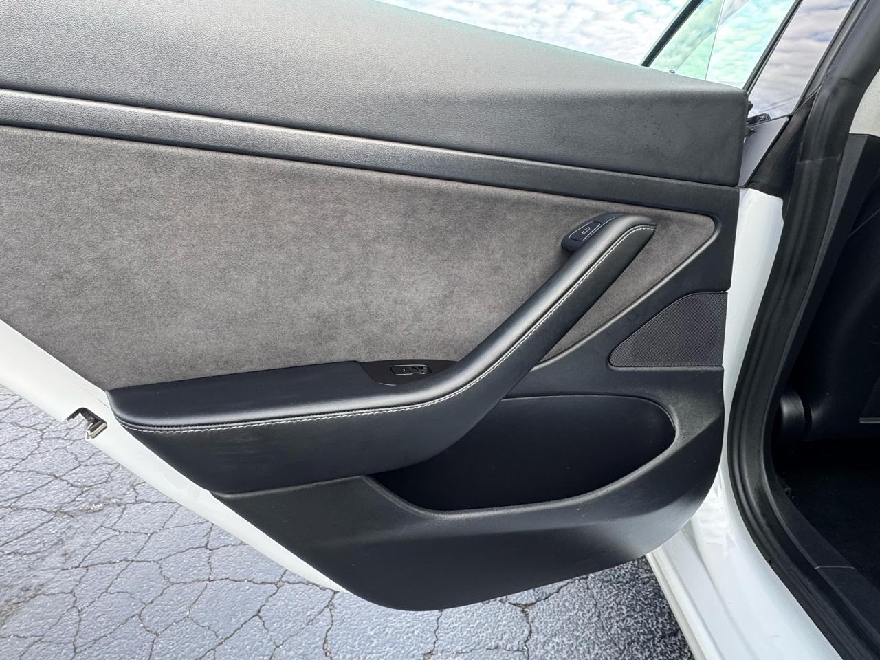 Tesla Model 3 Standard Range Plus RWD 2021