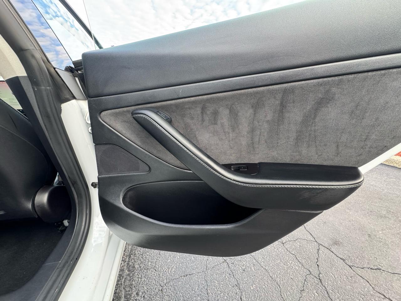 Tesla Model 3 Standard Range Plus RWD 2021