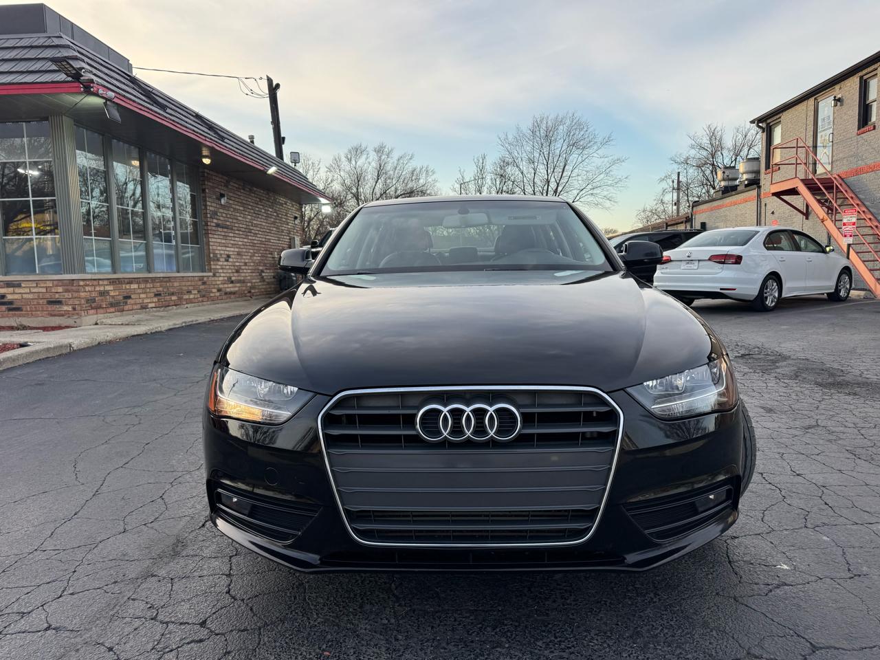 Audi A4 4dr Sdn CVT FrontTrak 2.0T Premium 2014