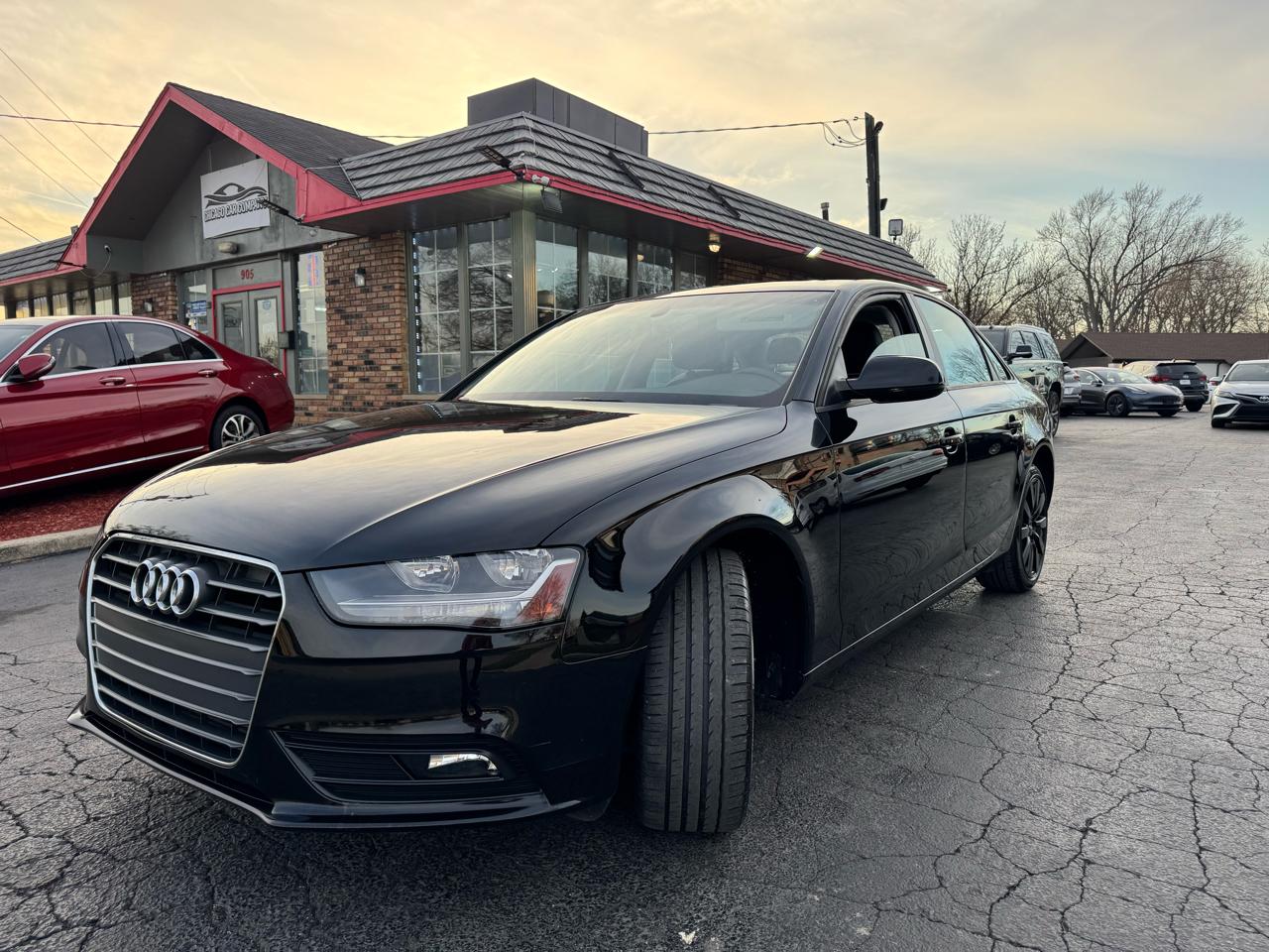 Audi A4 4dr Sdn CVT FrontTrak 2.0T Premium 2014