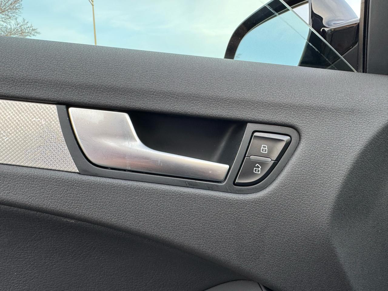 Audi A4 4dr Sdn CVT FrontTrak 2.0T Premium 2014