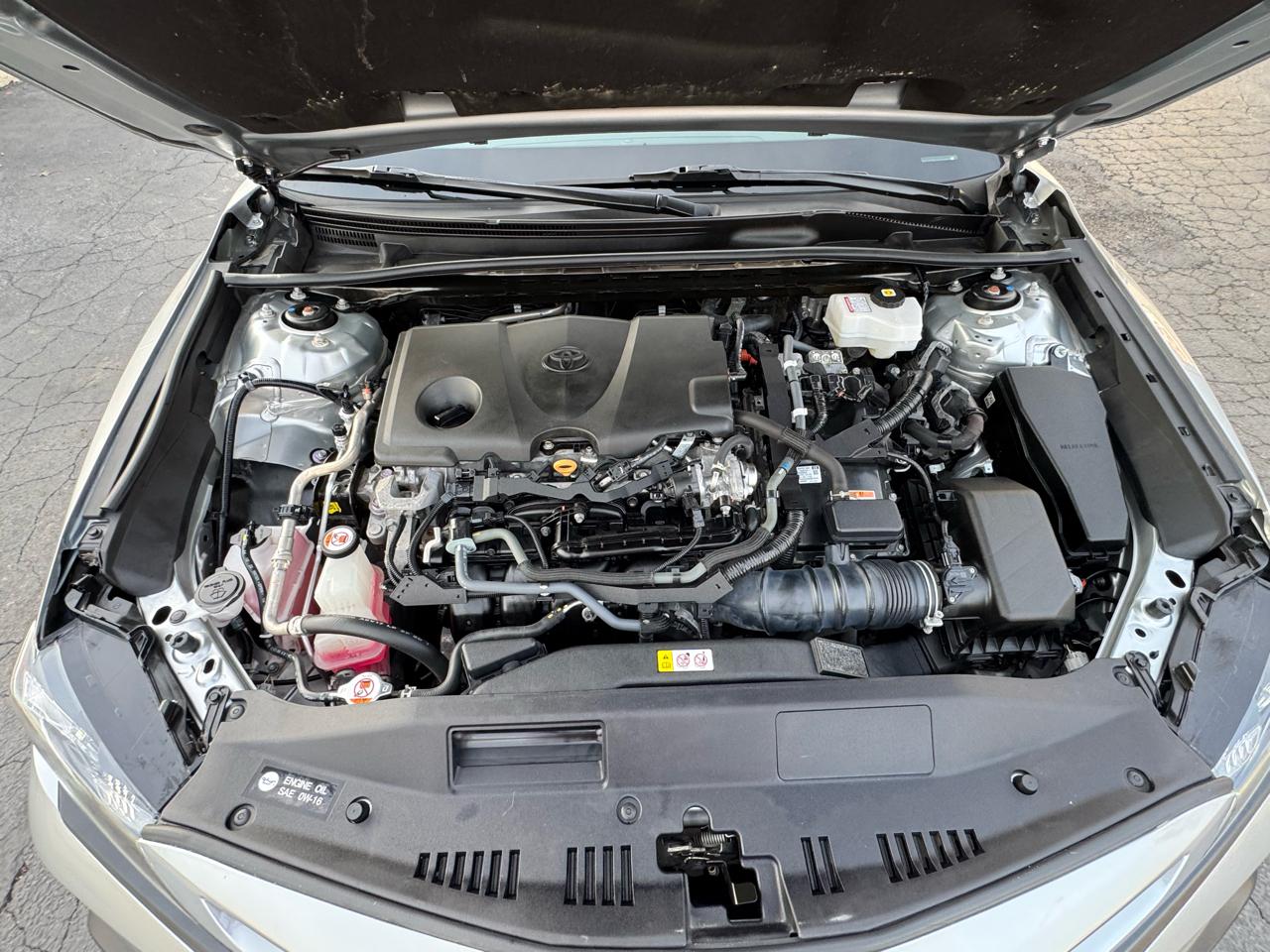 Toyota Camry Hybrid SE CVT (Natl) 2023