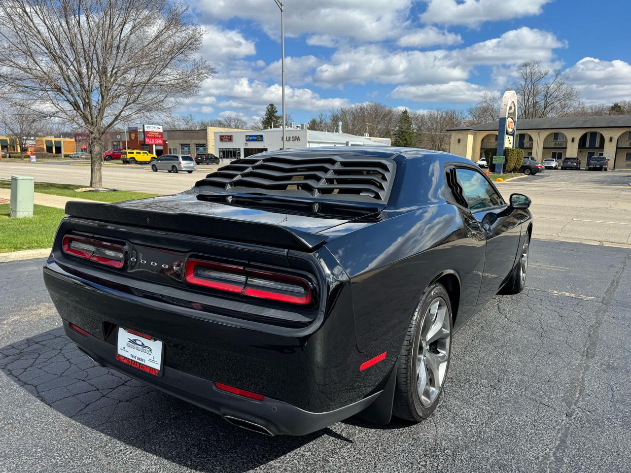 Dodge Challenger 2dr Cpe SXT 2016