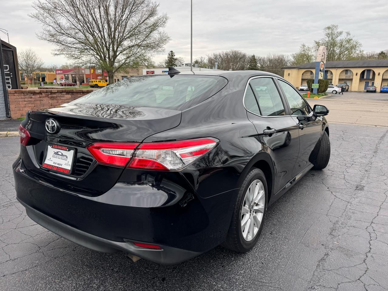 Toyota Camry 2014.5 4dr Sdn I4 Auto LE (Natl) 2019
