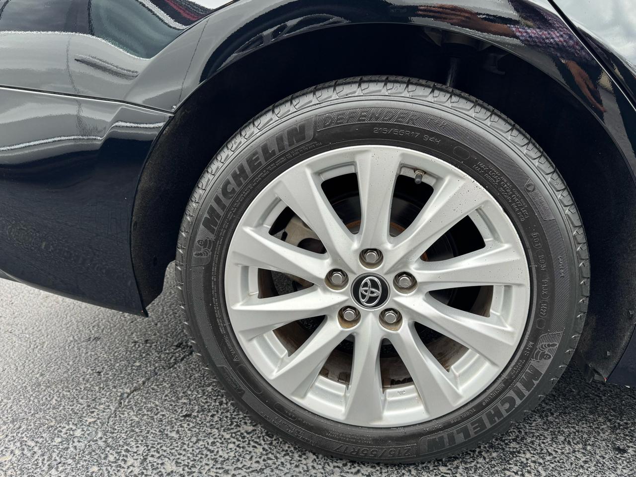 Toyota Camry 2014.5 4dr Sdn I4 Auto LE (Natl) 2019