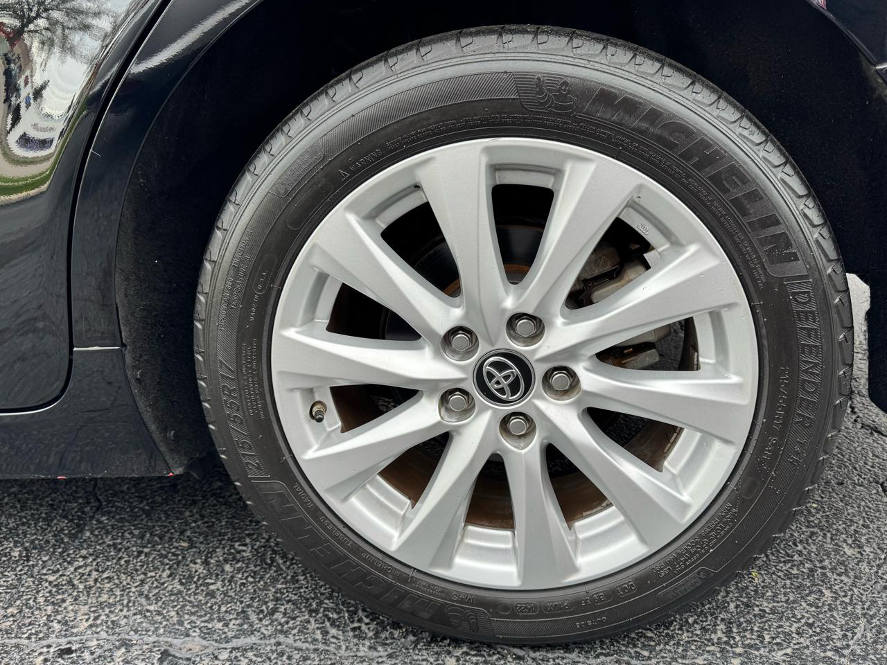 Toyota Camry 2014.5 4dr Sdn I4 Auto LE (Natl) 2019