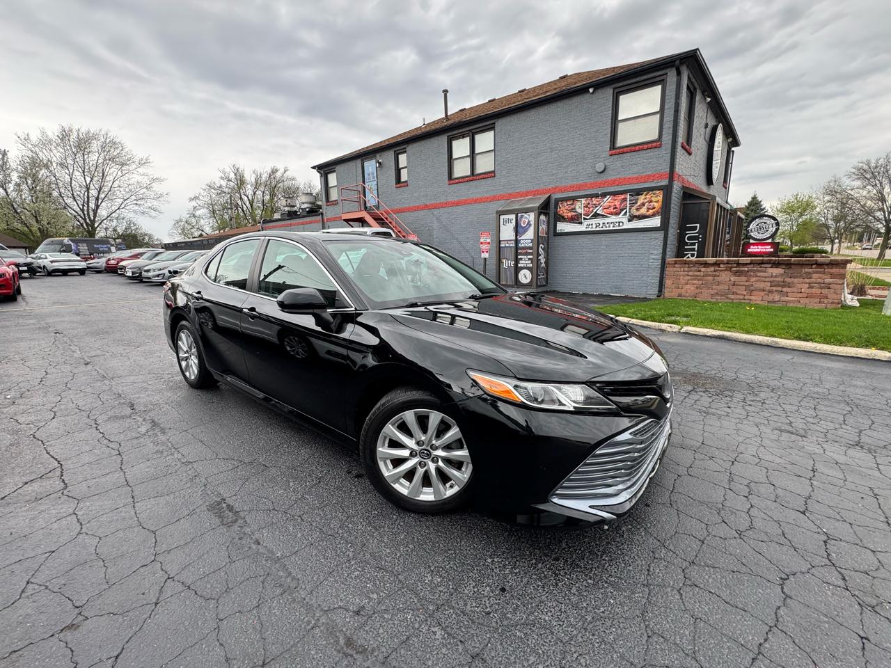 Toyota Camry 2014.5 4dr Sdn I4 Auto LE (Natl) 2019