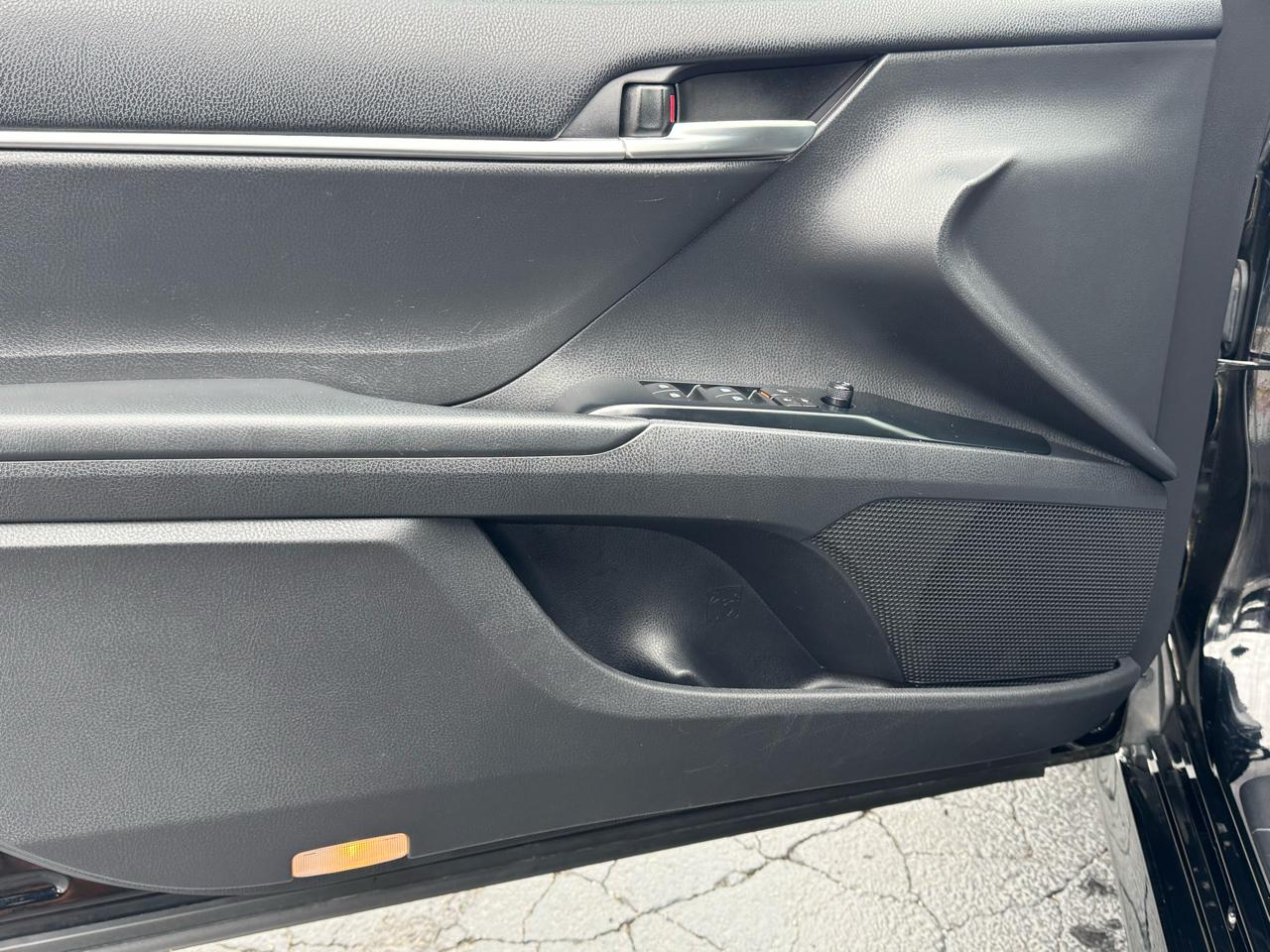 Toyota Camry 2014.5 4dr Sdn I4 Auto LE (Natl) 2019