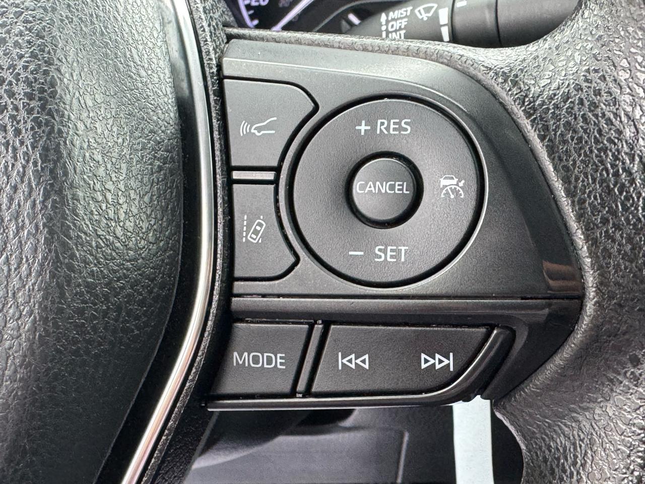 Toyota Camry 2014.5 4dr Sdn I4 Auto LE (Natl) 2019