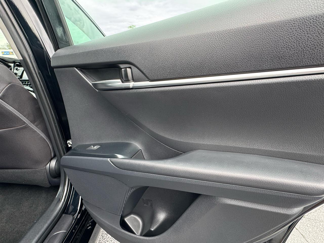 Toyota Camry 2014.5 4dr Sdn I4 Auto LE (Natl) 2019