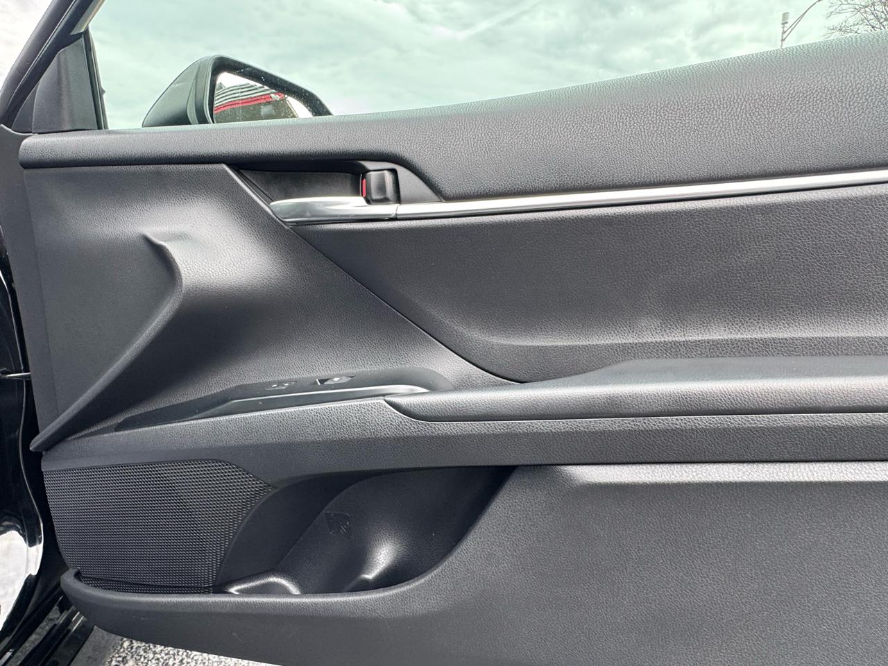 Toyota Camry 2014.5 4dr Sdn I4 Auto LE (Natl) 2019