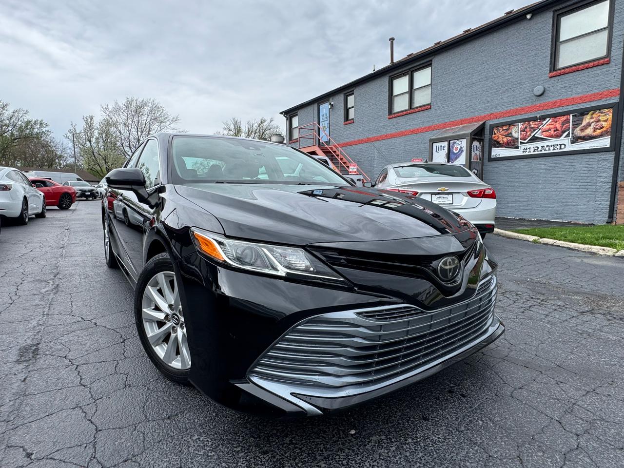 Toyota Camry 2014.5 4dr Sdn I4 Auto LE (Natl) 2019