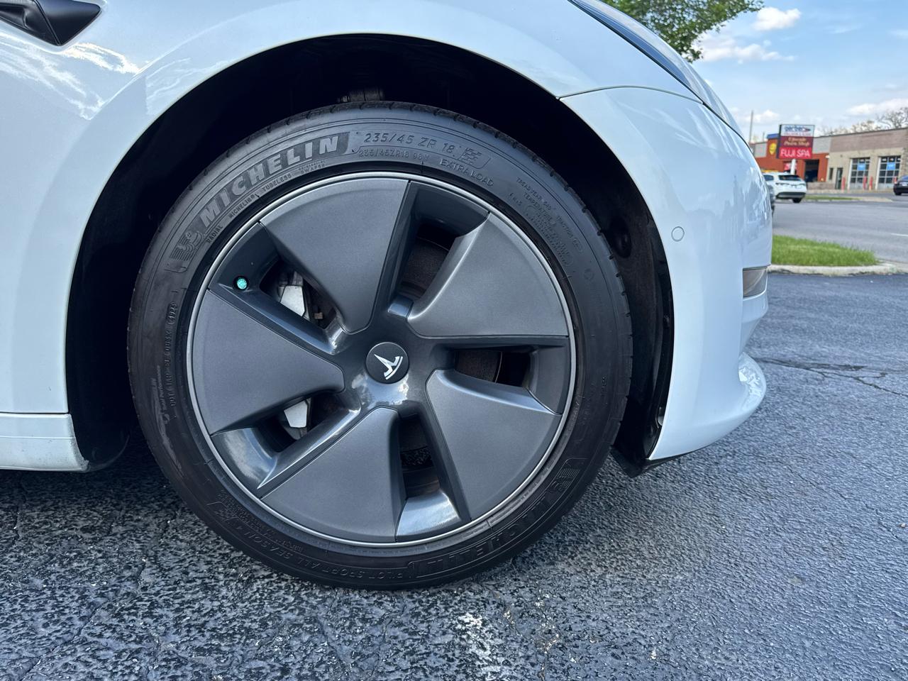 Tesla Model 3 Standard Range RWD 2020