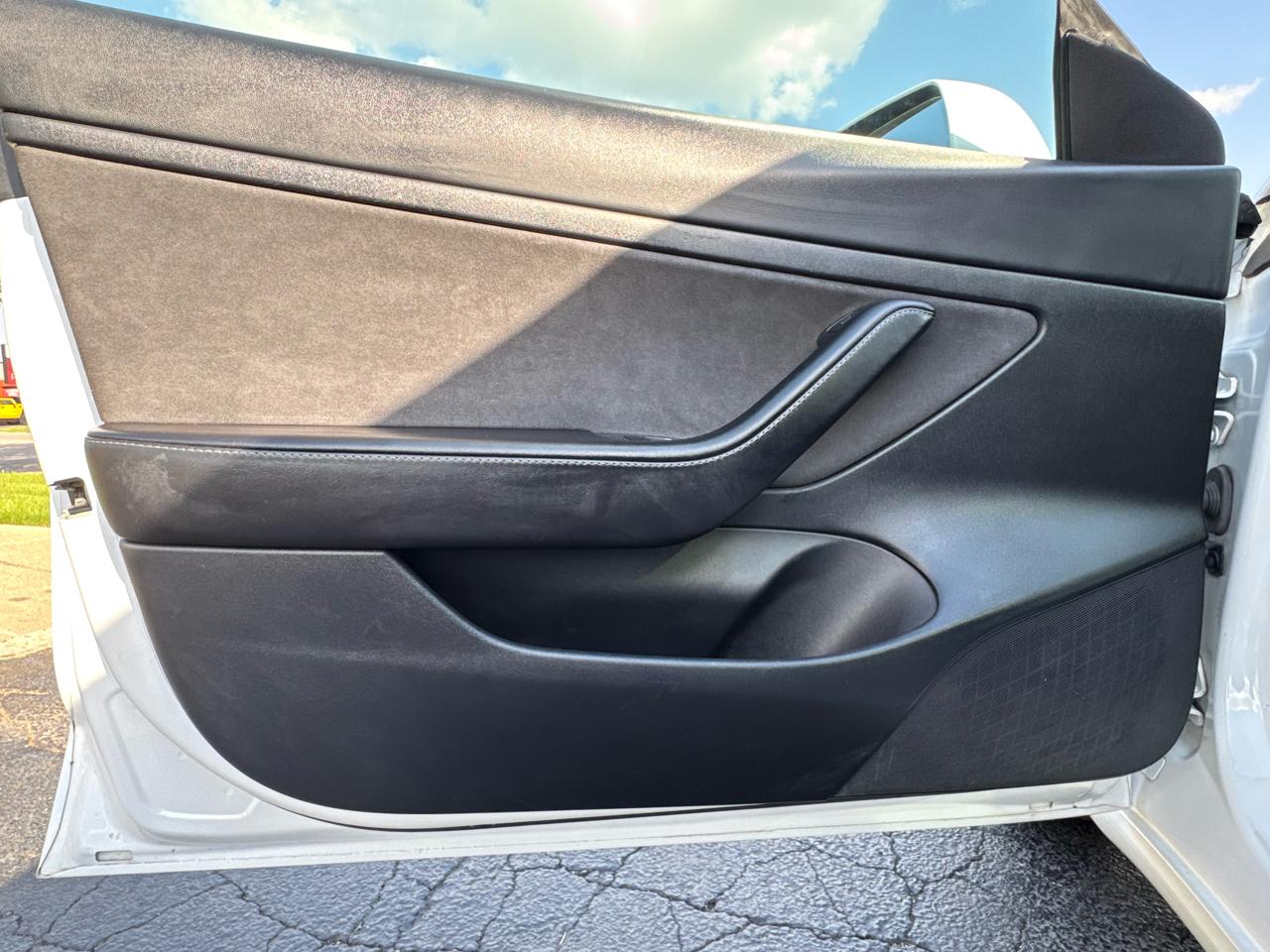 Tesla Model 3 Standard Range RWD 2020