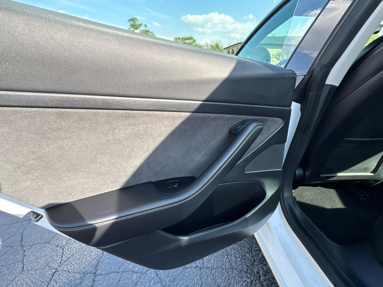 Tesla Model 3 Standard Range RWD 2020