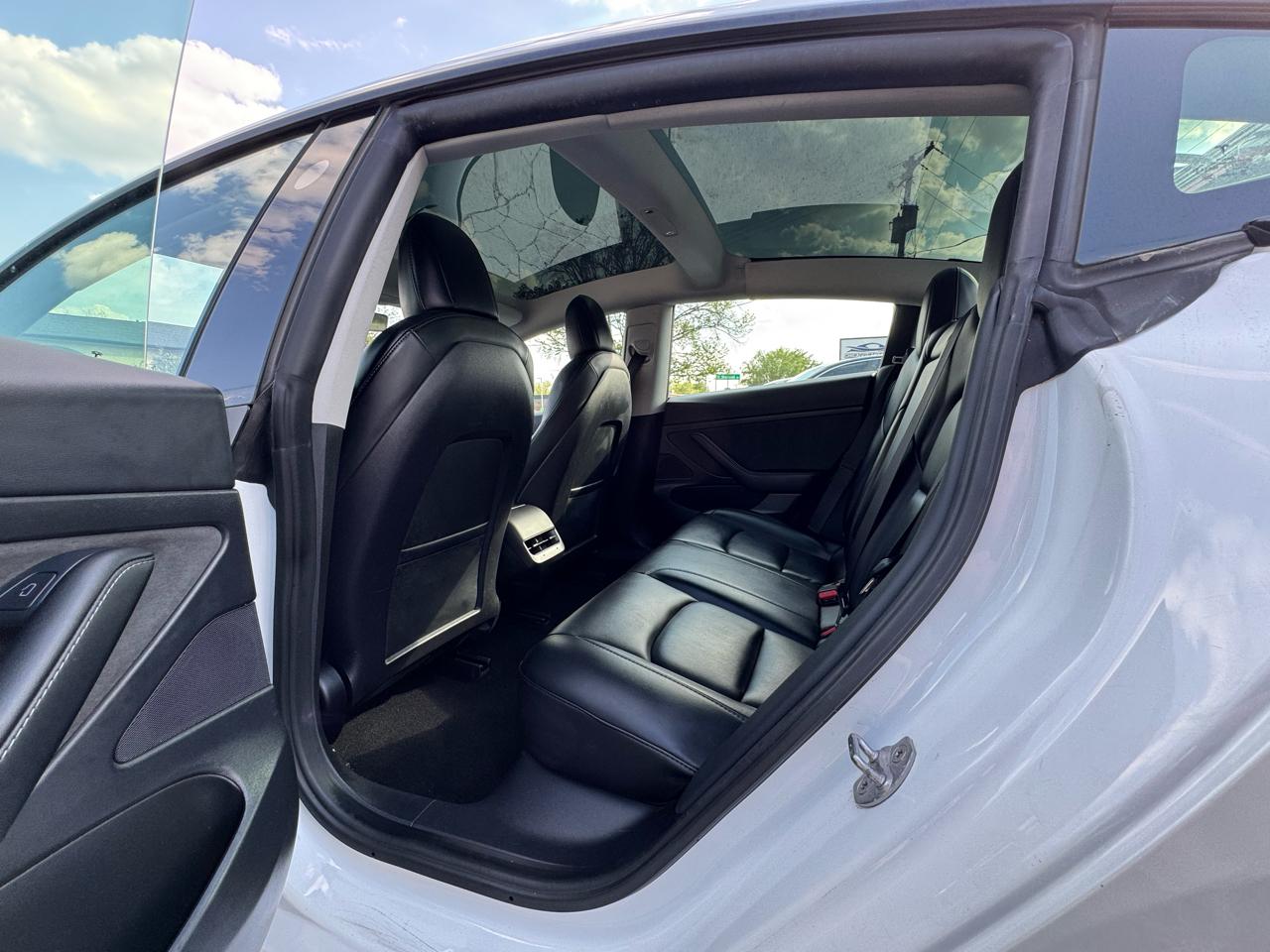 Tesla Model 3 Standard Range RWD 2020