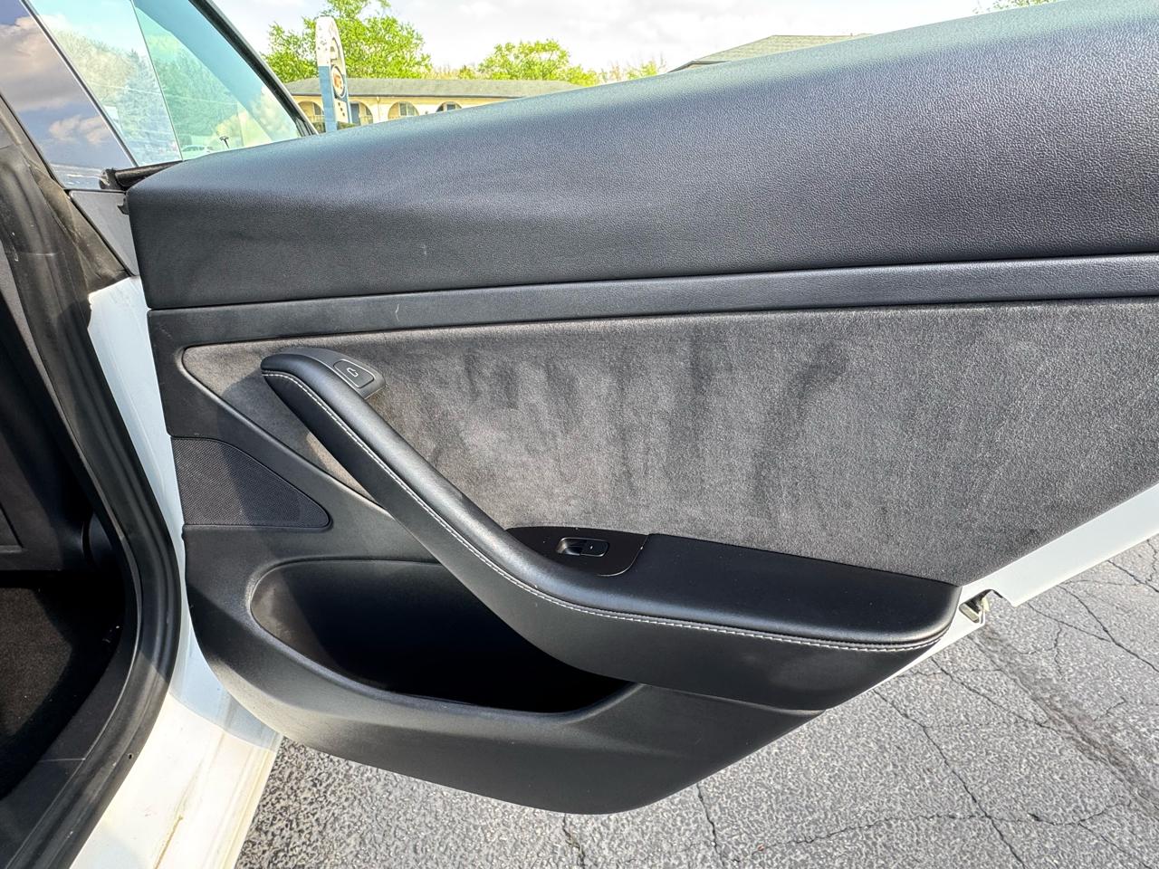 Tesla Model 3 Standard Range RWD 2020