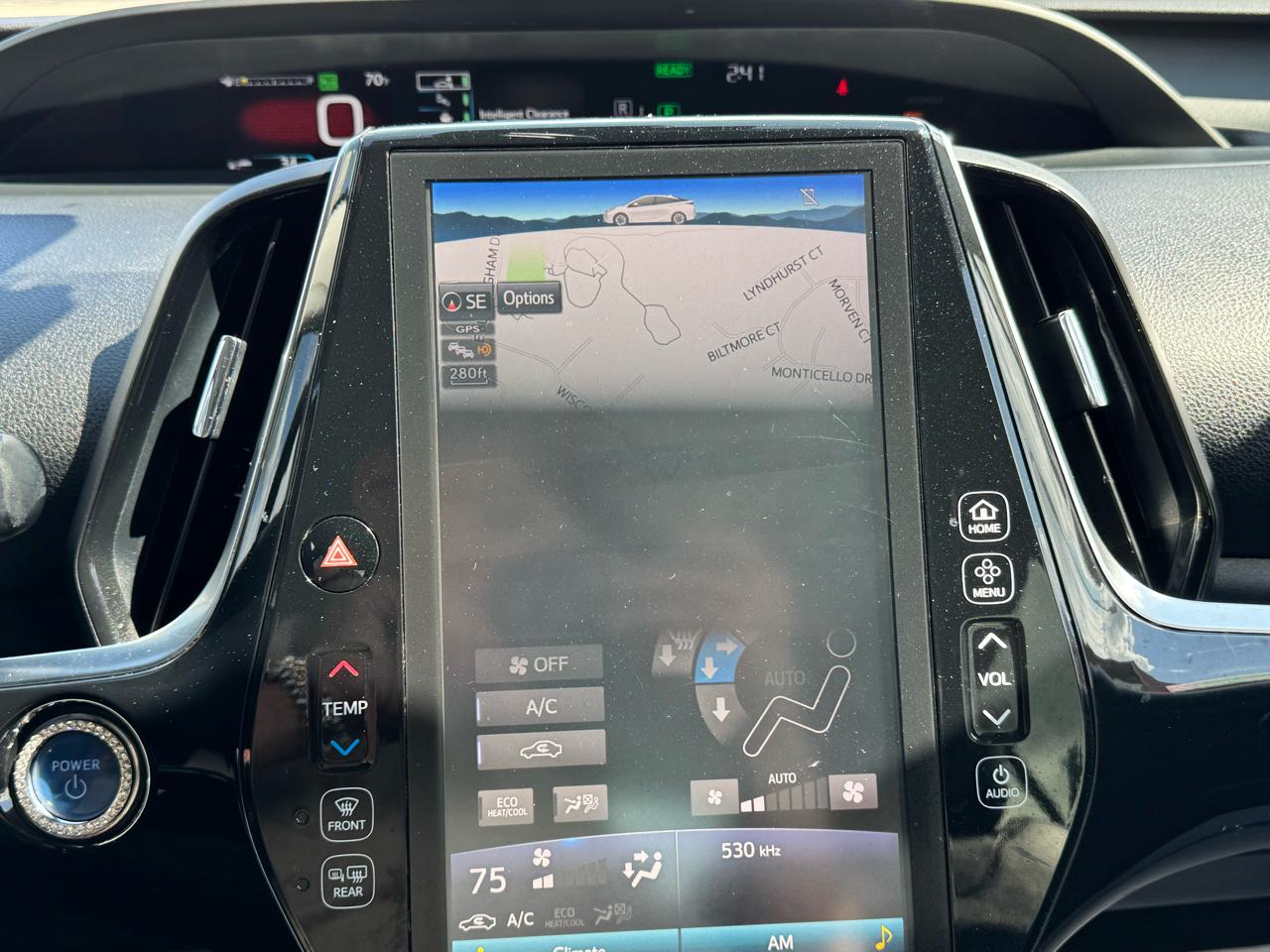 Toyota Prius Three Touring (Natl) 2018