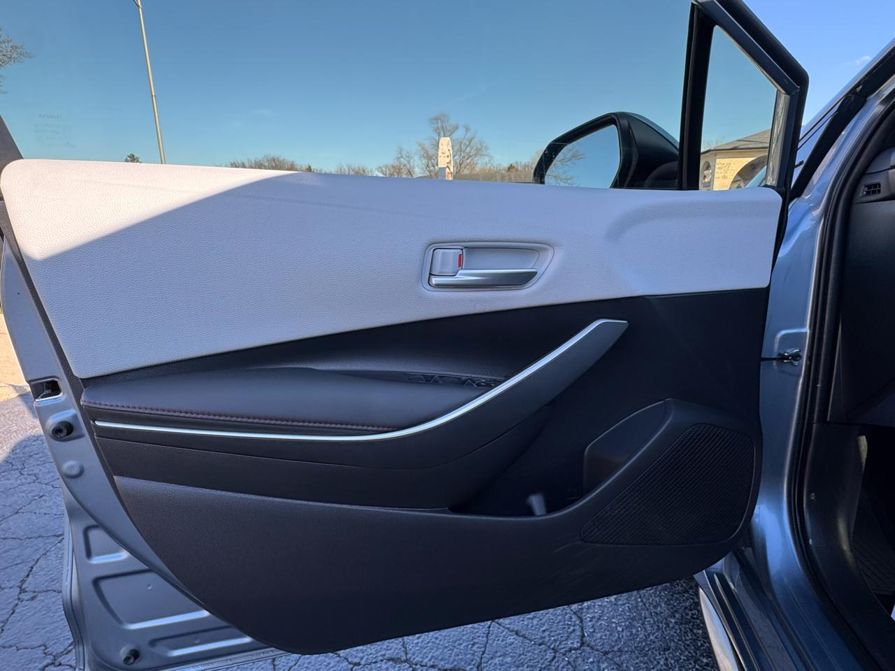 Toyota Corolla Hybrid LE FWD (Natl) 2025