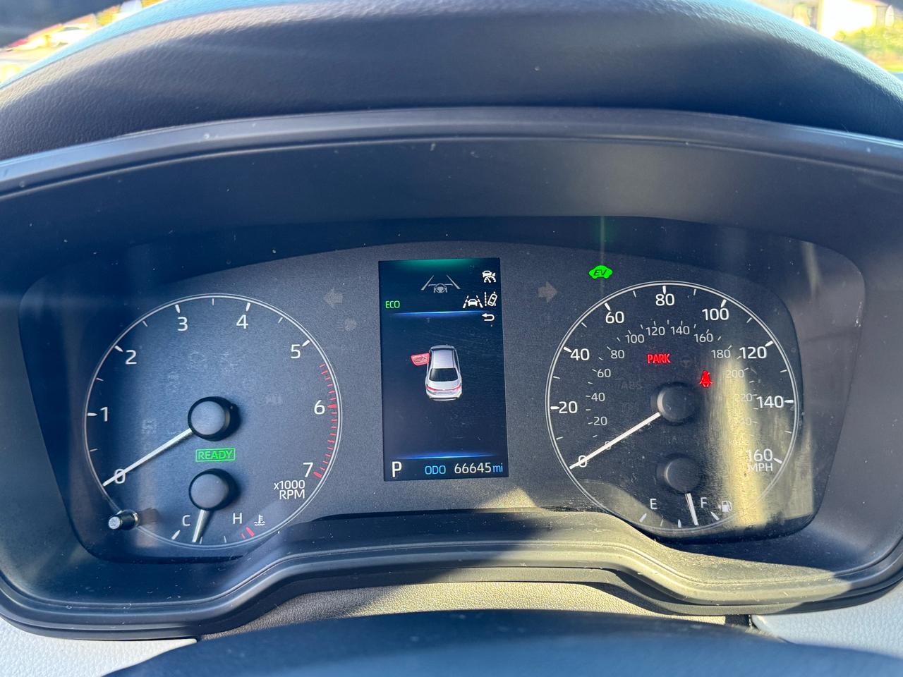 Toyota Corolla Hybrid LE FWD (Natl) 2025