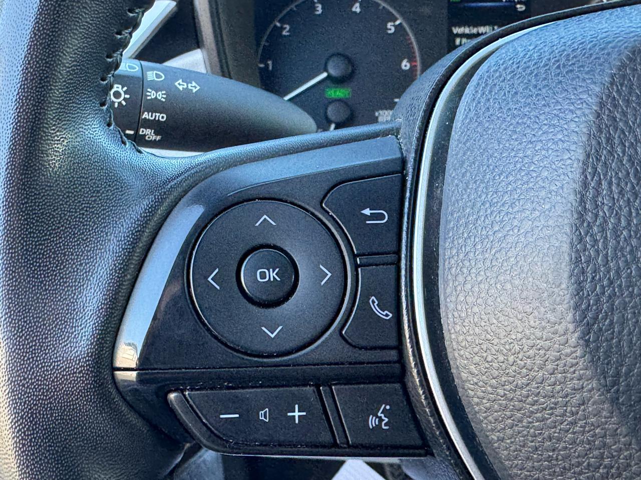 Toyota Corolla Hybrid LE FWD (Natl) 2025