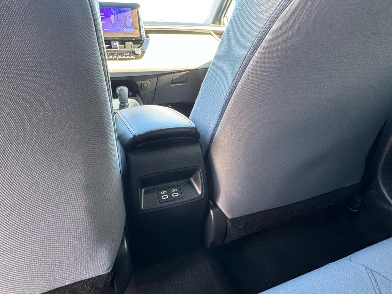 Toyota Corolla Hybrid LE FWD (Natl) 2025