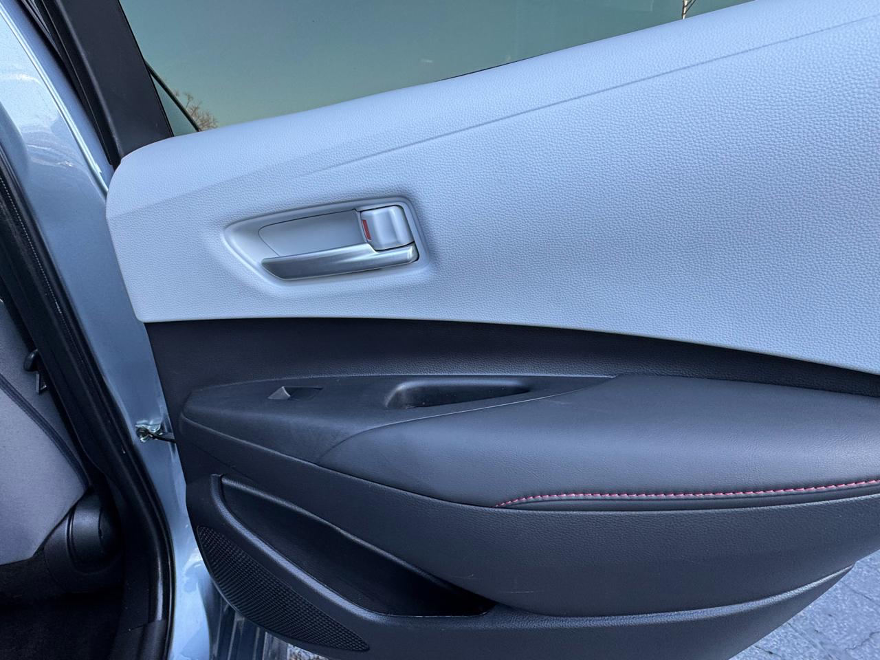 Toyota Corolla Hybrid LE FWD (Natl) 2025