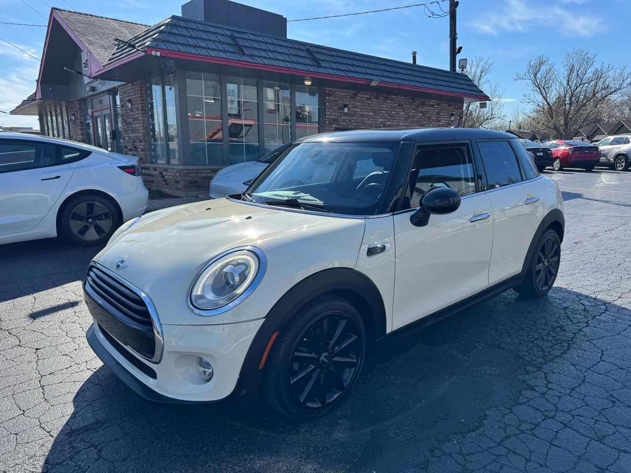 MINI Hardtop 4 Door Cooper FWD 2018