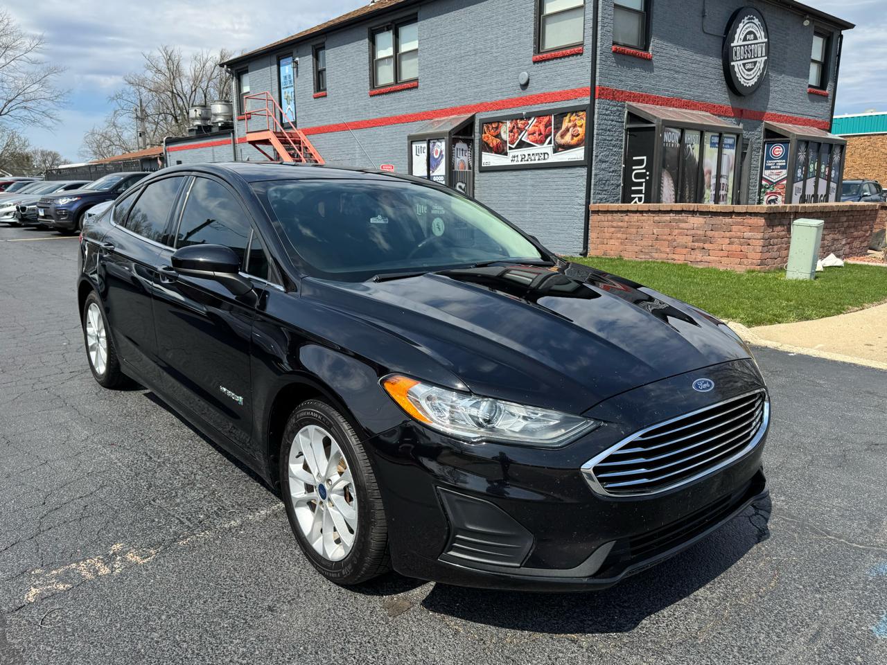 Ford Fusion Hybrid SE FWD 2019
