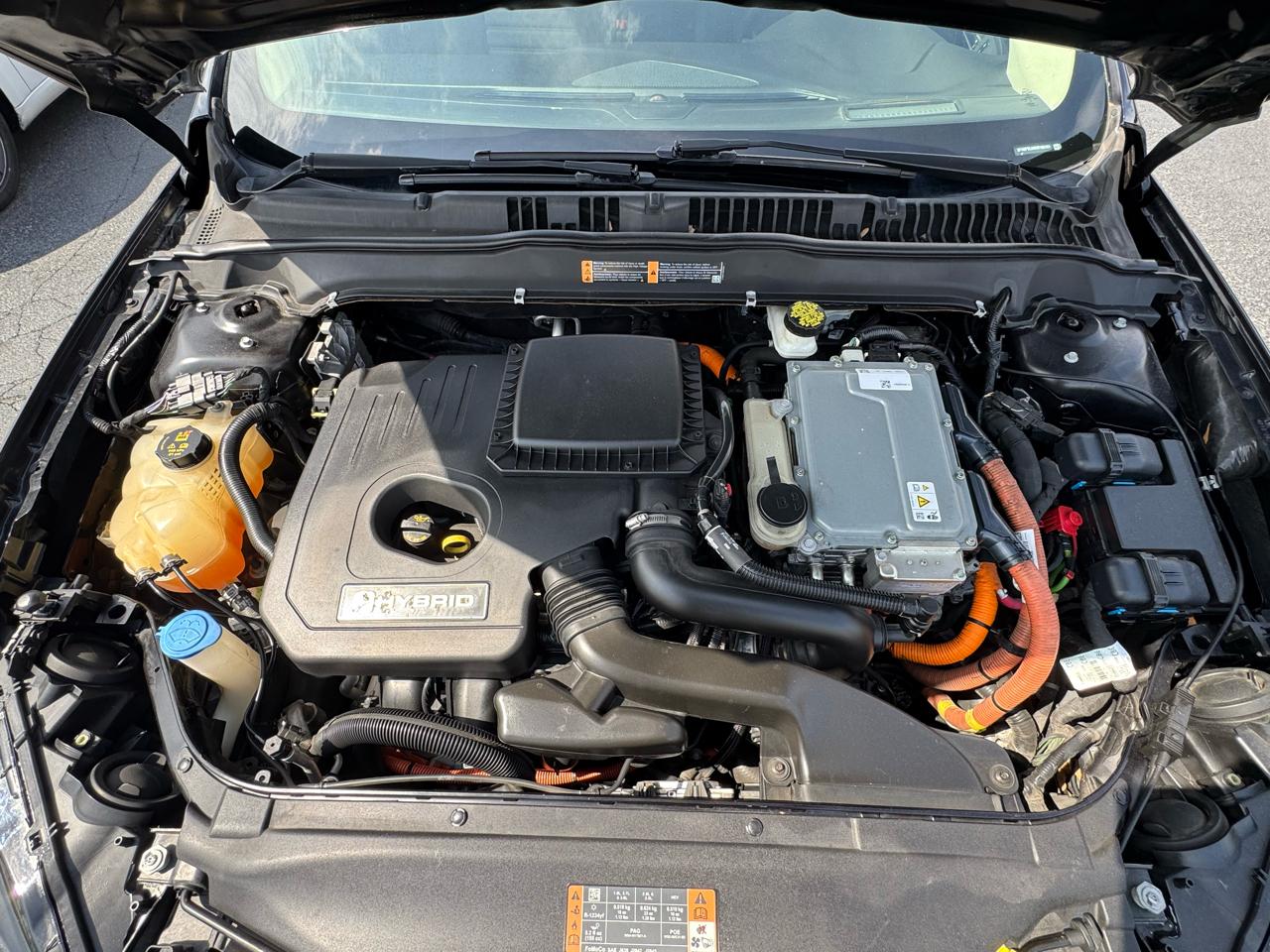 Ford Fusion Hybrid SE FWD 2019