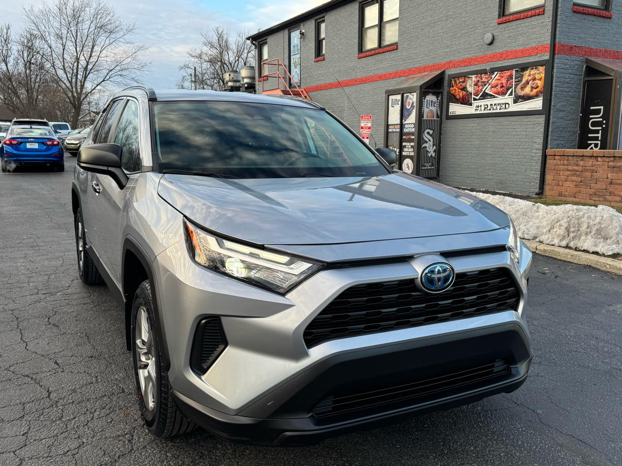 Toyota RAV4 Hybrid LE AWD (Natl) 2023