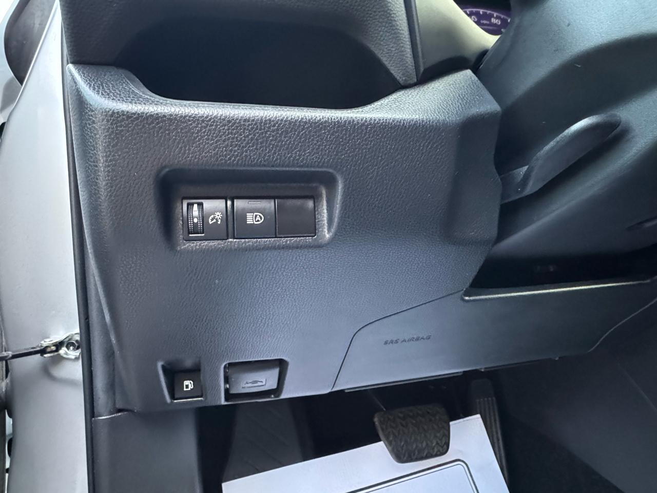 Toyota RAV4 Hybrid LE AWD (Natl) 2023