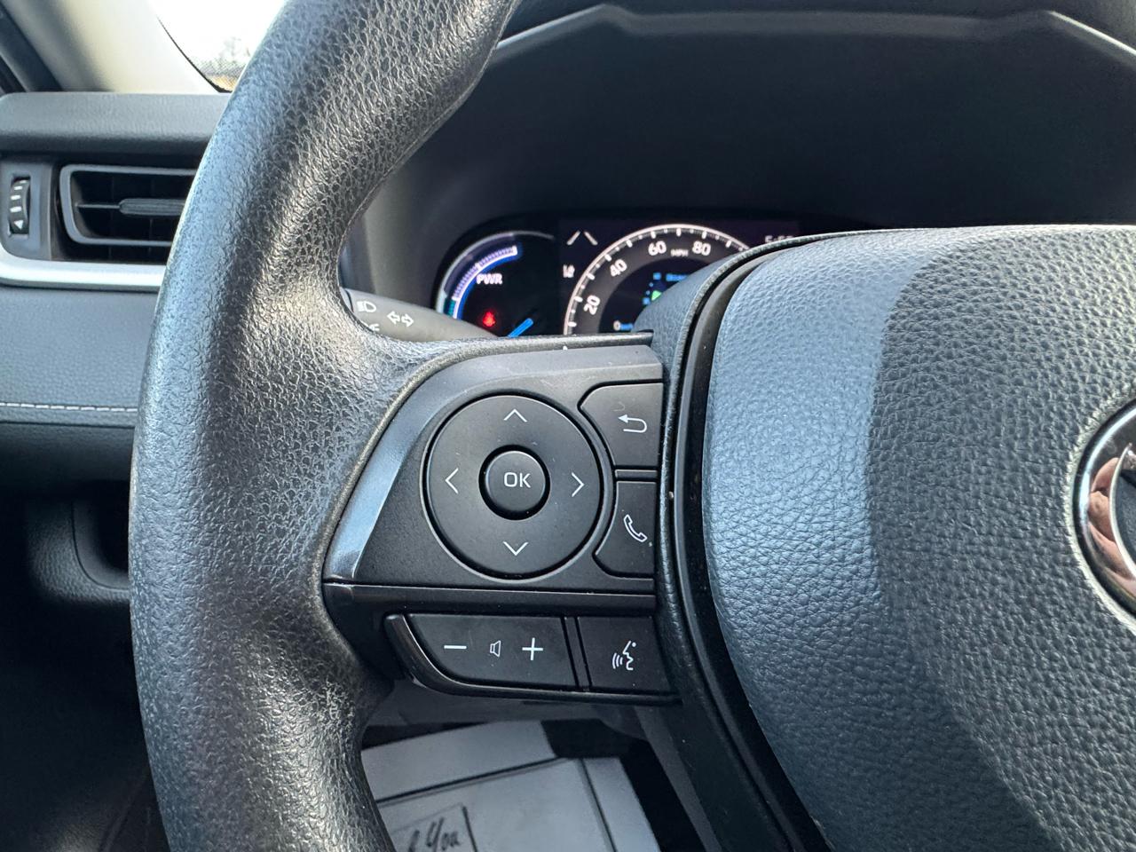 Toyota RAV4 Hybrid LE AWD (Natl) 2023