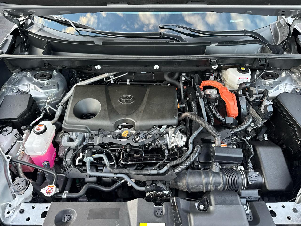 Toyota RAV4 Hybrid LE AWD (Natl) 2023