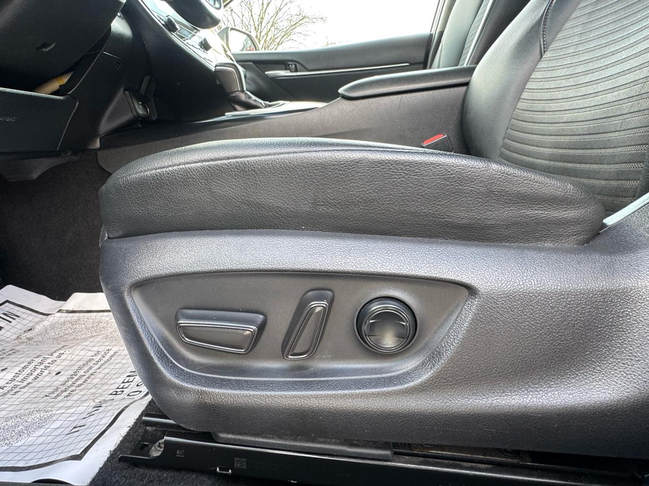 Toyota Camry 2014.5 4dr Sdn I4 Auto SE (Natl) 2018